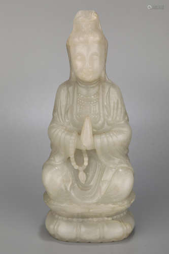 A Jade Guanyin Figure Statue