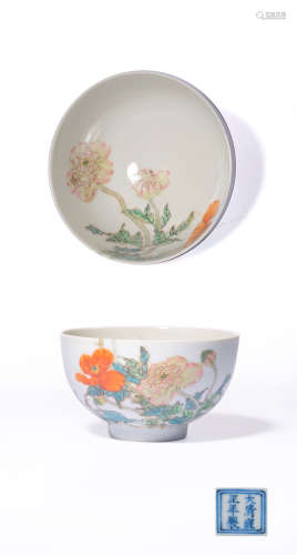A FAMILLE-ROSE ‘FLOWER’BOWL,MAKE AND PERIOD OF YONGZHENG