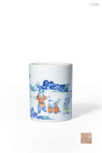 A FAMILLE-ROSE ‘CHILDREN’BRUSHPOT,MAKE AND PERIOD OF QIANLON...