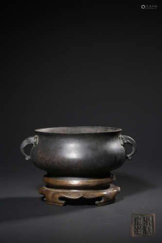 A BRONZE CENSER WITH TWO HANDLES,QING DYNASTY