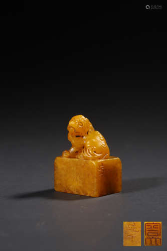 A TIANHUANG SEAL WITH MYTHICAL BEAST KNOB,QING DYNASTY