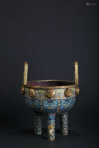 A CLOISONNE ENAMEL TRIPOD CENSER,MAKE AND PERIOD OF QIANLONG