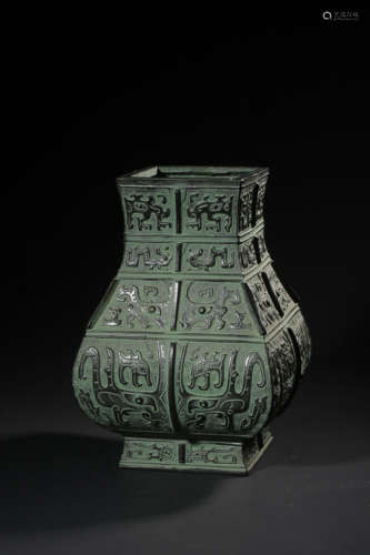 A BRONZE VASE,HAN DYNASTY