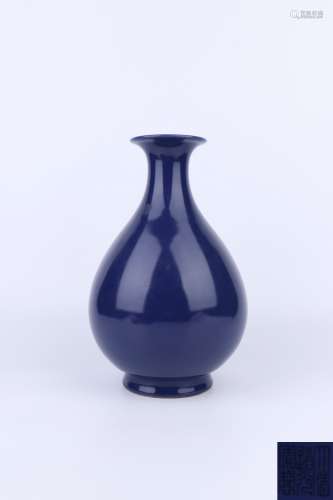 Daoguang Period Blue Glaze Porcelain Bottle, China
