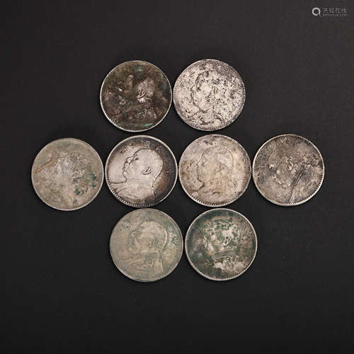 A SET OF MODERN CHINESE PURE SILVER COINS