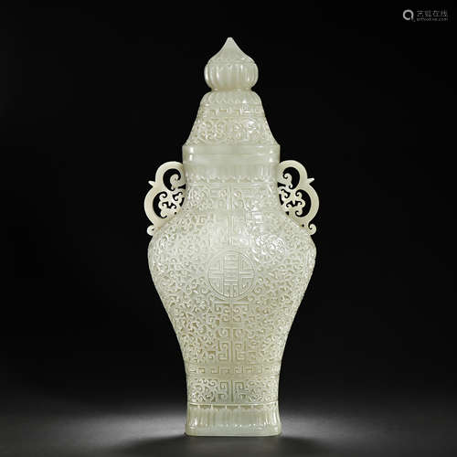 CHINESE QING DYNASTY HETIAN JADE BOTTLE