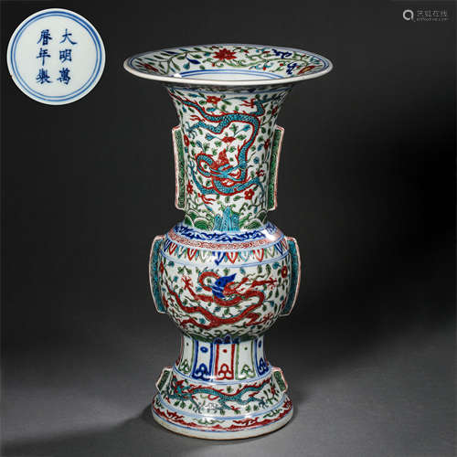 CHINA'S DAMING WANLI PERIOD VASE