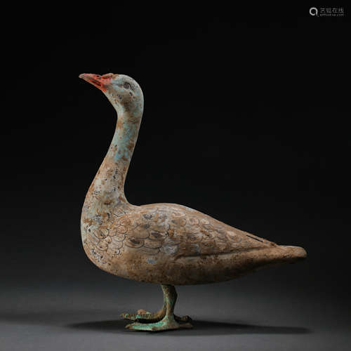 CHINESE TANG DYNASTY PAINTED POTTERY GOOSE