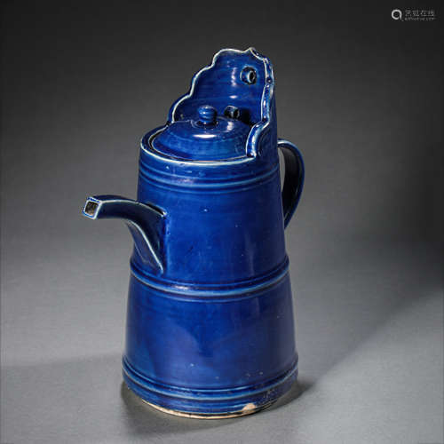 CHINESE MING DYNASTY BLUE GLAZED POT