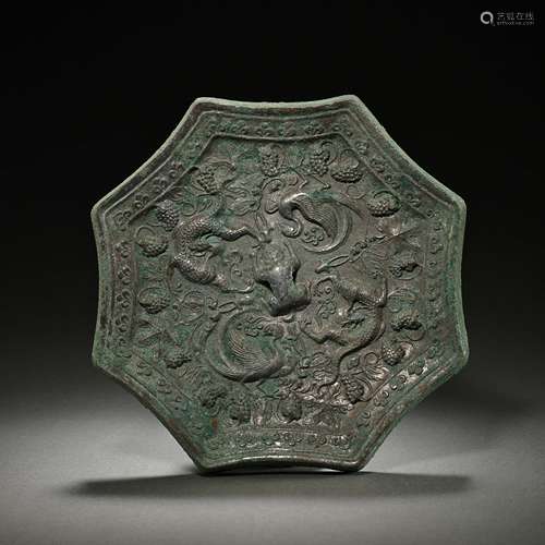 CHINESE TANG DYNASTY BRONZE MIRROR