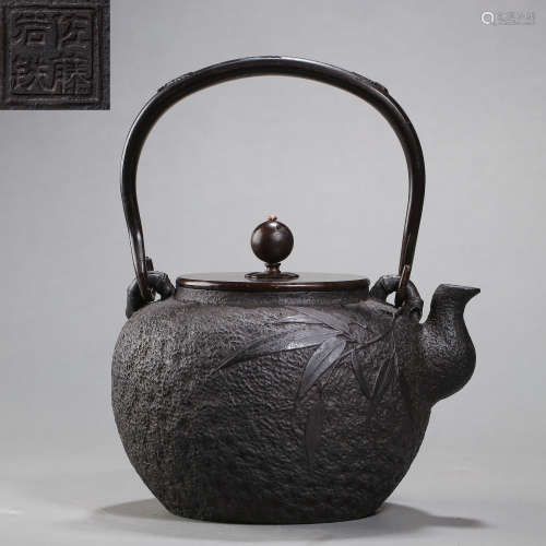 JAPANESE IRON KETTLE