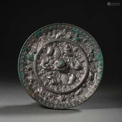 CHINESE TANG DYNASTY BRONZE MIRROR