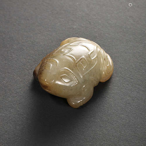 CHINESE HAN DYNASTY HETIAN JADE TOAD