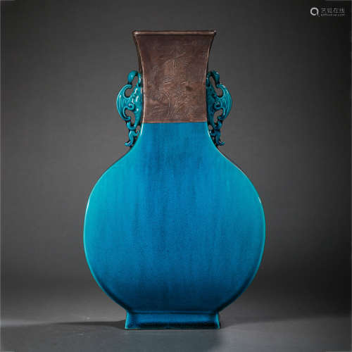 CHINESE QING DYNASTY BLUE GLAZE AMPHORA VASE