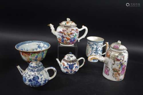 COLLECTION OF CHINESE PORCELAIN a collection of mostly 18thc...