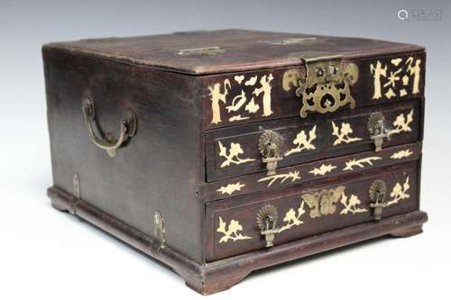 Chinese Huanghuali Wood Mirror Dresser Box