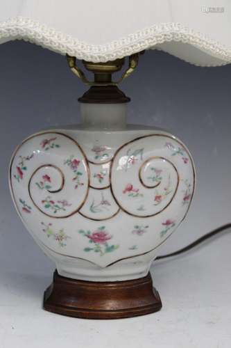 Chinese Famille Rose Porcelain Tea Caddy Vase Lamp