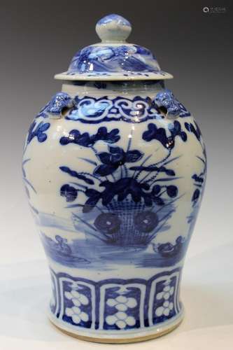 Chinese Blue and White Porcelain Jar with lid