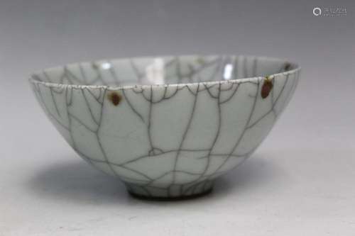 Chinese Guan Ware Style Porcelain Bowl