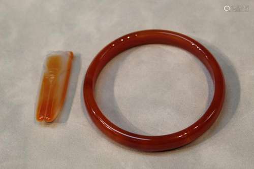 Agate Cicada Pendant and Bangle