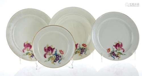 Santa Clara tableware plates flowers