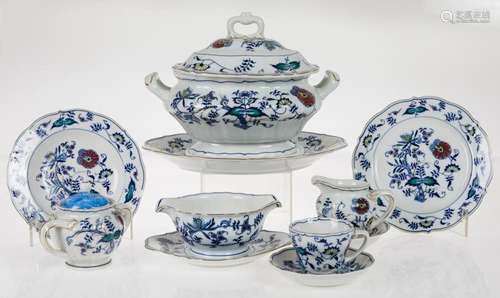 Blue Danube porcelain tableware, Japan, 20th century