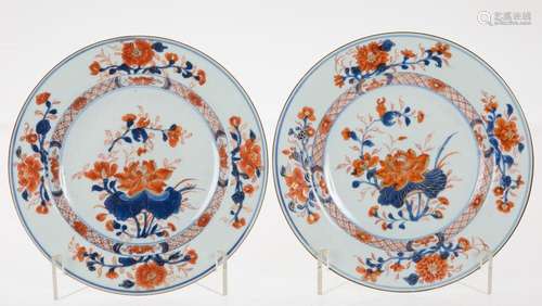 Pair of Chinese plates