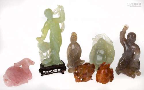 Lot of seven Chinese carved jades