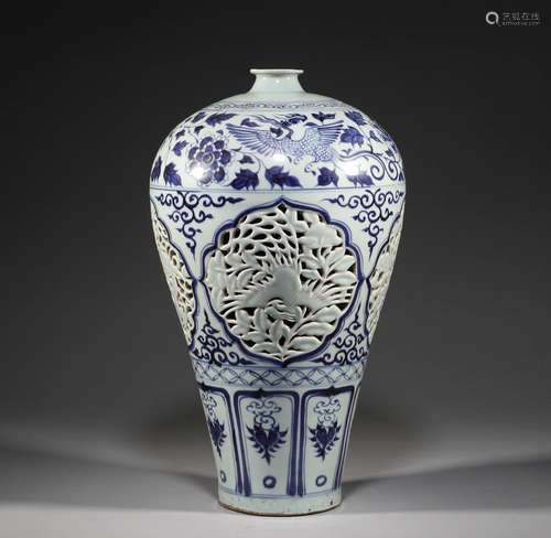 In ancient China, blue and white hollowed out plum vase