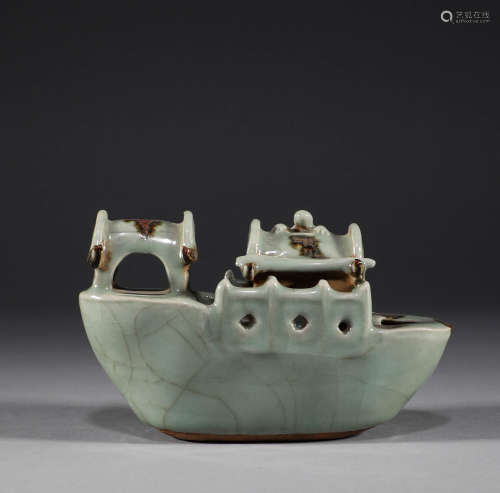 Ancient China, celadon bionic ship