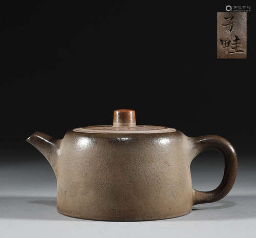 Purple clay pot in Qing Dynasty