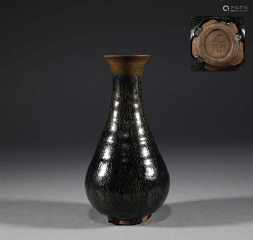 Ancient China, kiln neck bottle