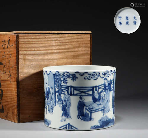 Qing Dynasty, blue and white character story pen holder