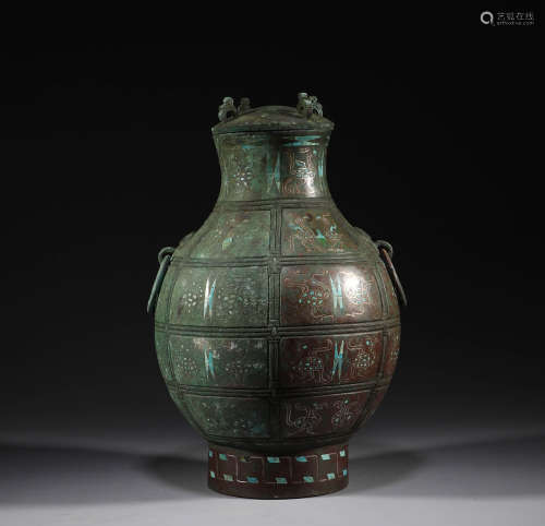 Ancient China, bronze pot inlaid with turquoise