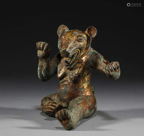 Bronze gilded bear in ancient China