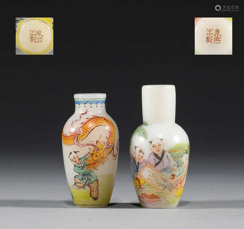 In the Qing Dynasty, a pair of snuff bottles were used to ad...