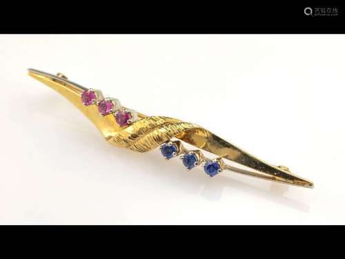 14 kt gold brooch with sapphires and rubies