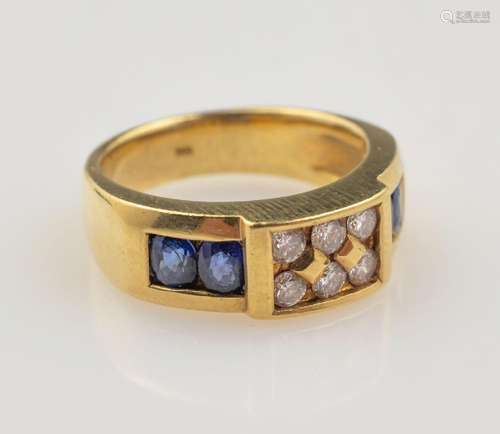 18 kt gold ring with sapphire and brilliants