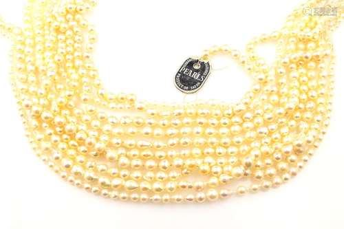 Lot 10 strands cultured pearls