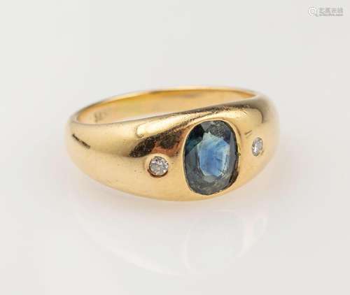 14 kt gold ring with sapphire and brilliants