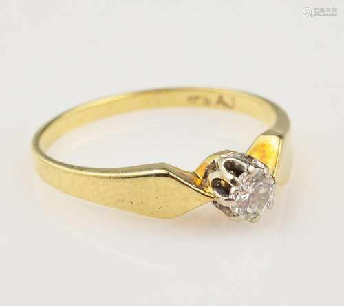 14 kt gold ring with brilliant