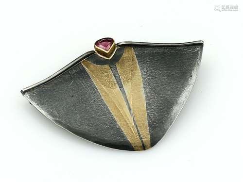 Designer brooche with tourmaline