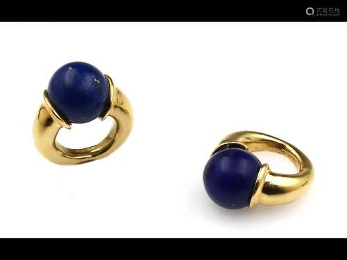 Pair of 18 kt gold hoop earring suspensions with lapis lazul...