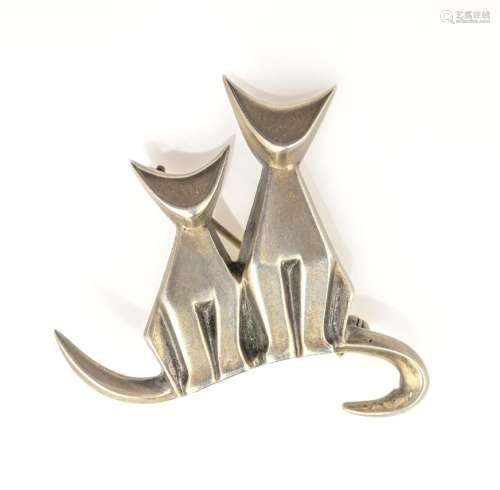 Brooch in the form of 2 cats