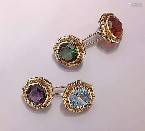 Pair of 14 kt gold cuff links with coloured stones