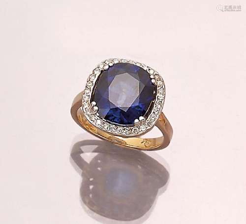18 kt gold ring with sapphire and brilliants, YG 750/000