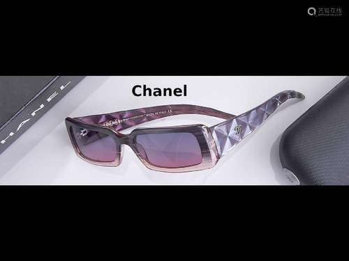 CHANEL sunglasses