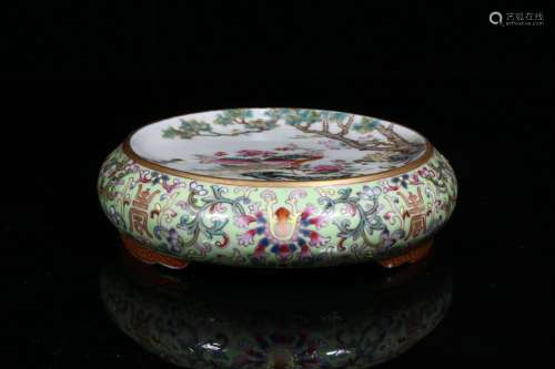 Qianlong Period Famille Rose Porcelain 