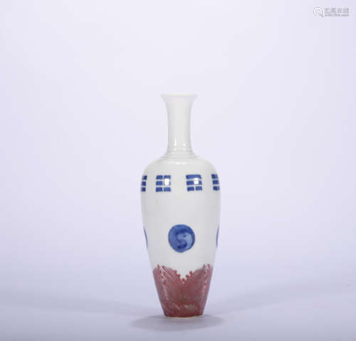 An underglaze-blue and copper-red vase,Qing Dynasty