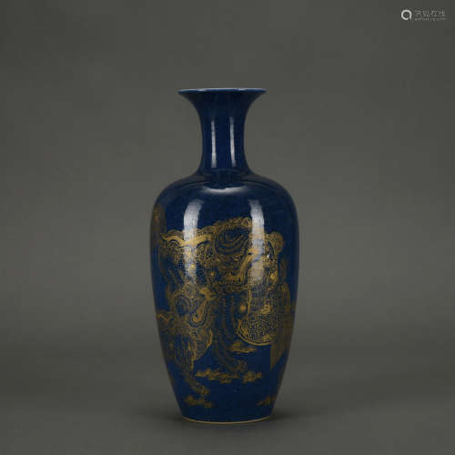 A blue glazed vase painting in gold,Qing Dynasty
